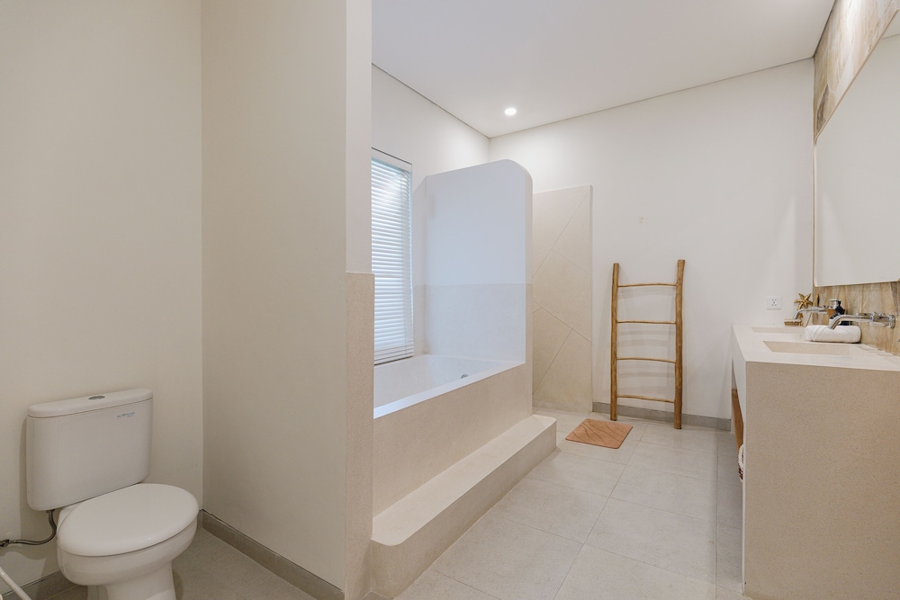 Mata Biru Villa by Betterplace