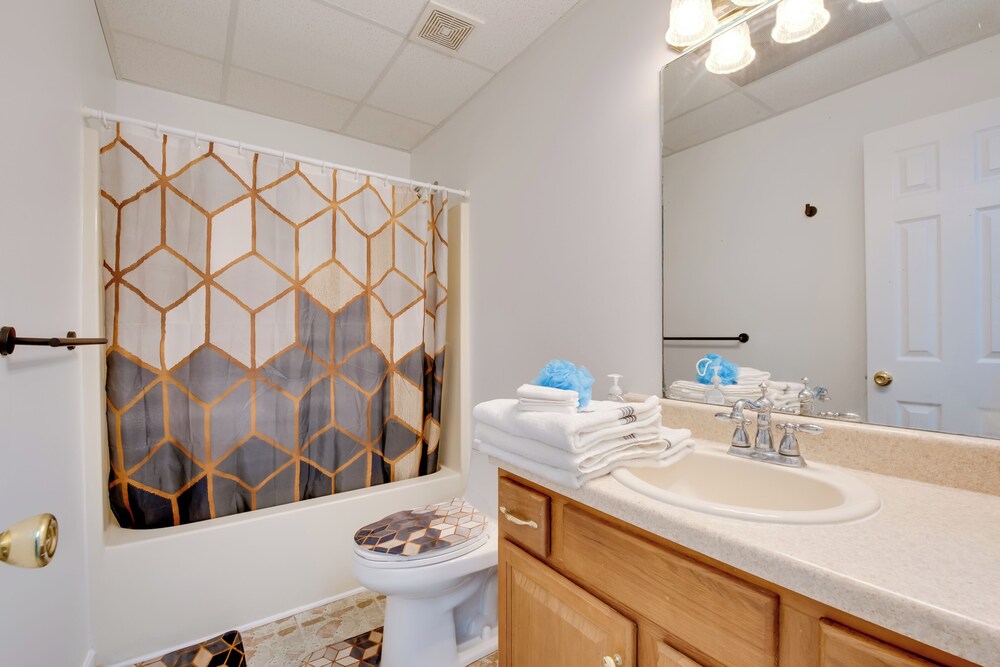 Near Trails & Live Music: Cozy Atlanta Apt!