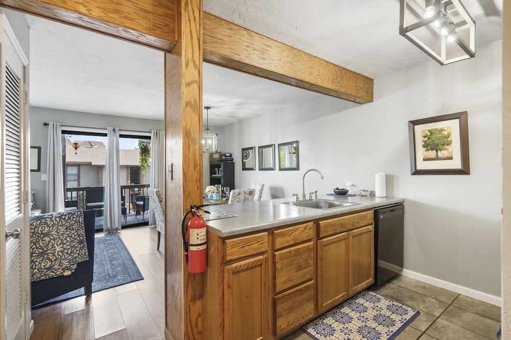 Branson Sunny Daze - Sleeps 4