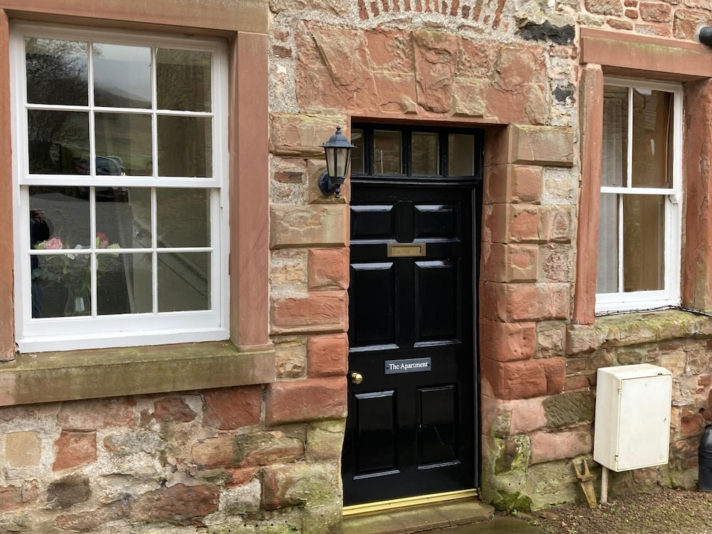 Amazing 2BD Apartment -upper Floors of Dufton Hall view 5