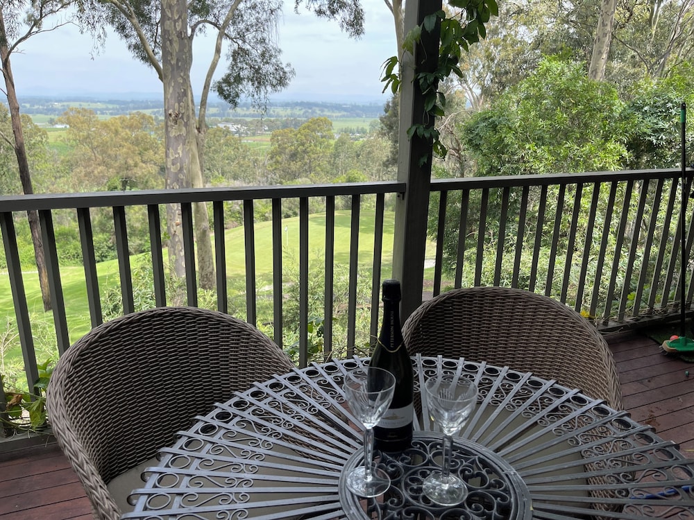 CYPRESS LAKES HUNTER VALLEY