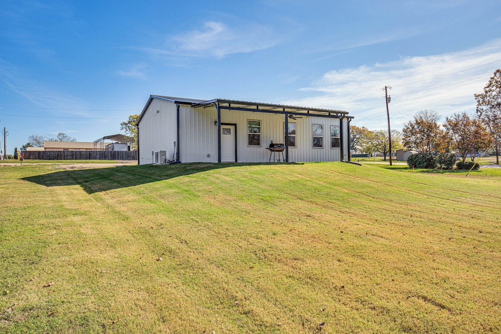 Lake Fork Cabin w/ Boat Launch & Fishing Pier