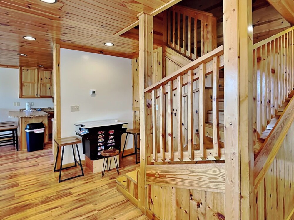 Honey Bear Hideaway by Jackson Mountain Rentals