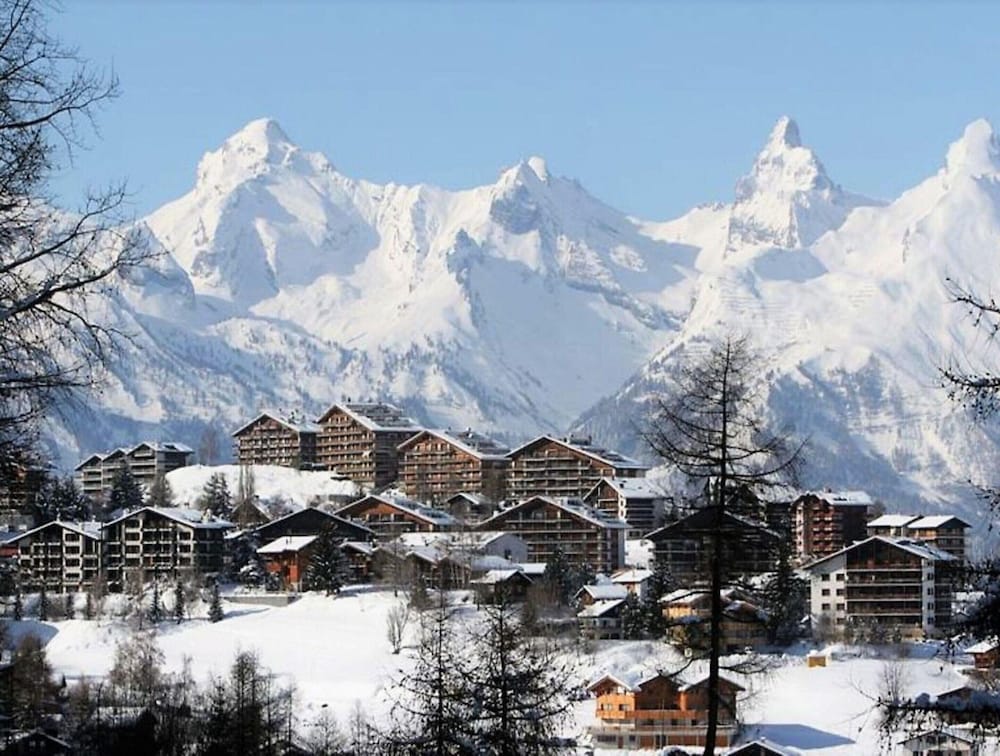 Flat in Nendaz With Ski-in/ski-out Access
