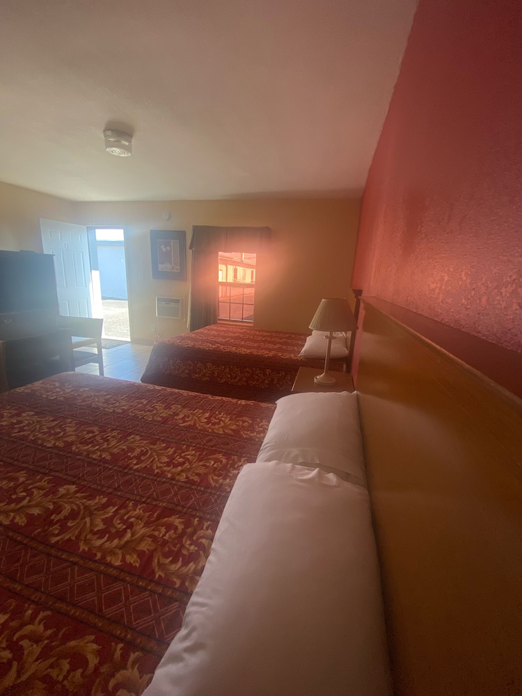 Sunset Motel