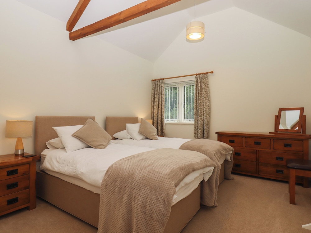 Binneford Barn