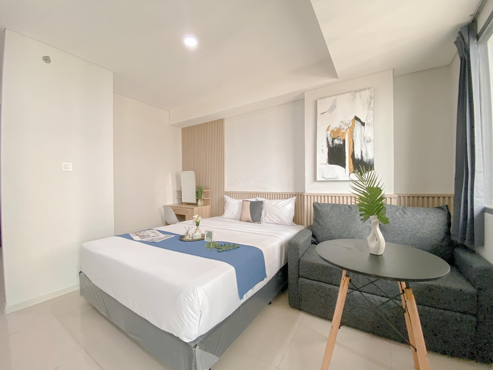 Fully Furnished and Cozy Studio Daan Mogot City Apartment