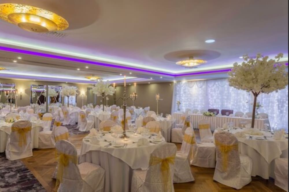 Athlone Vacations - Athlone Springs Hotel - Property Image 8
