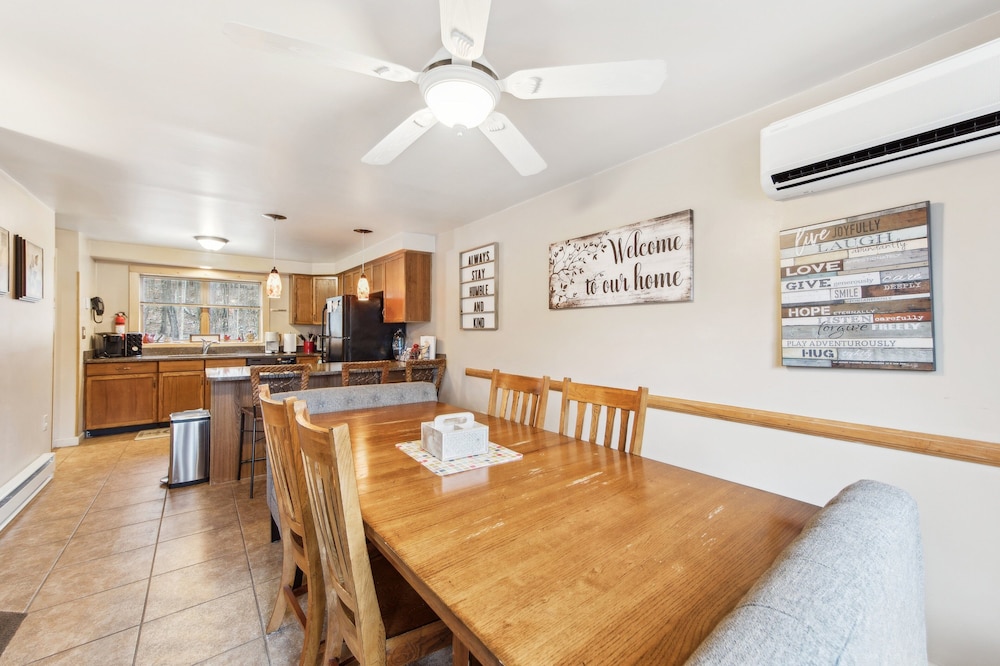 Twister 68i - Mountain Retreat With Stunning Views 3 Bedroom Townhouse by The Summit at Gore Mountain