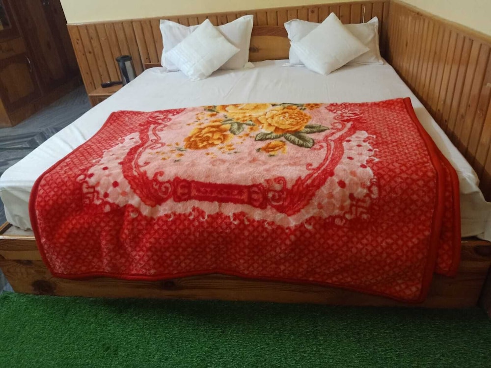 Varindavan Hotel & Restaurant