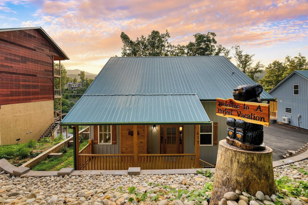Cabin w/ Hot Tub, Game Room & Scenic Smoky Mountain Views Perfect by Avantstay