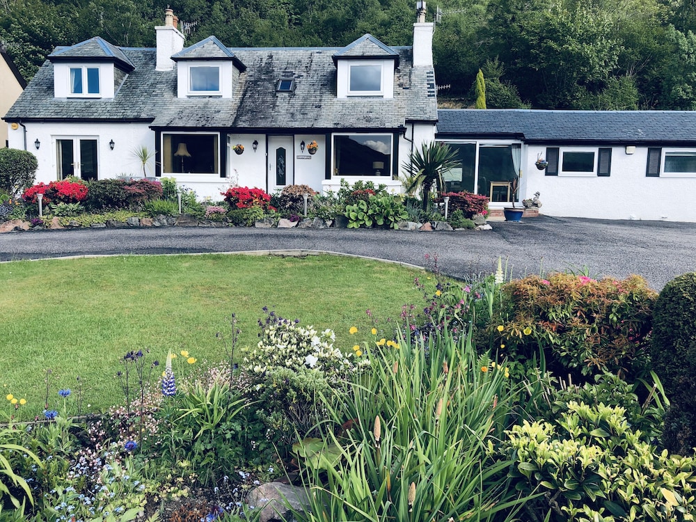 Hillview guest house