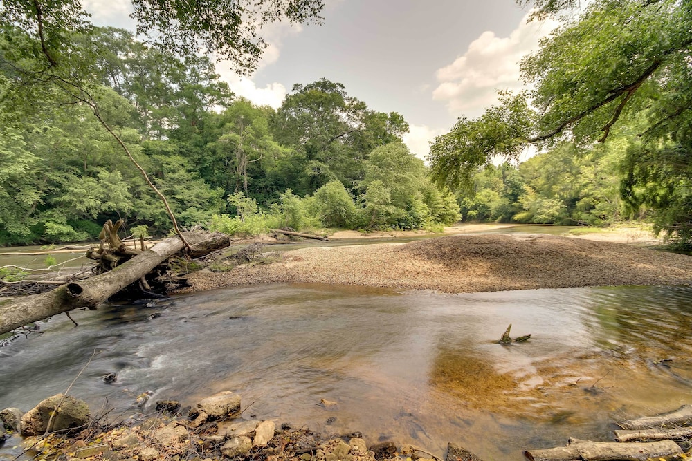 McComb Vacations - Historic Vacation Rental in Mccomb w/ River Access - Property Image 23