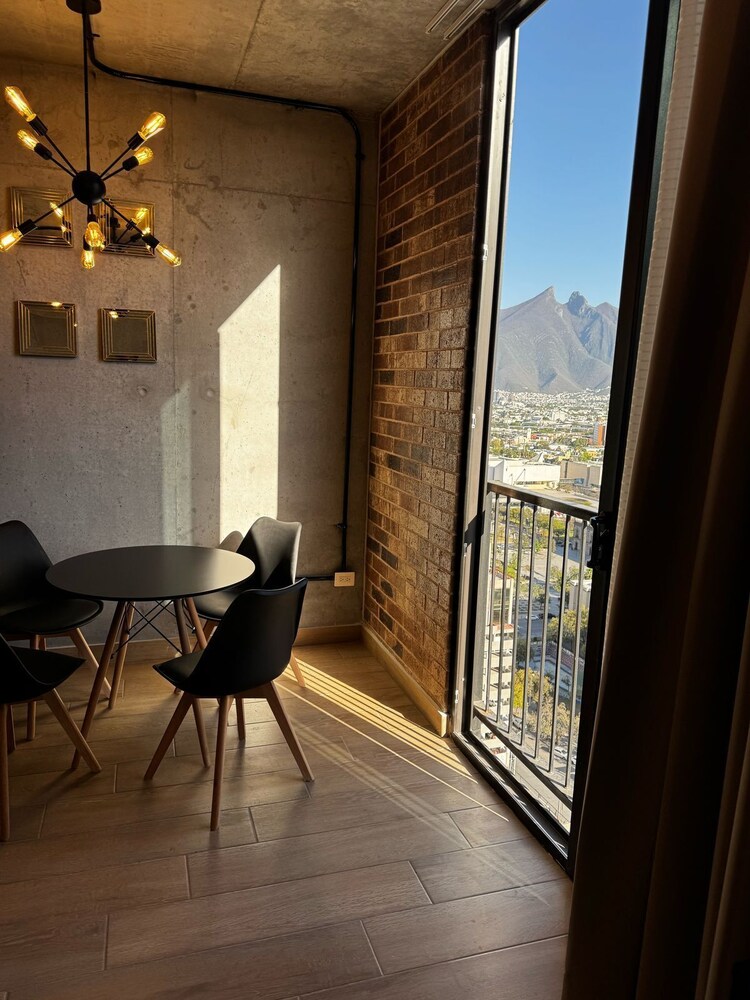 Furnished & Equipment Apt with beautiful views in MTY Downtown