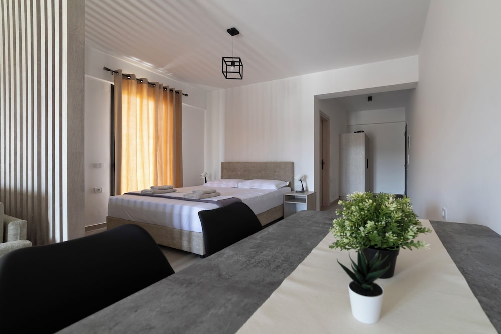 NS Apartments Nydri