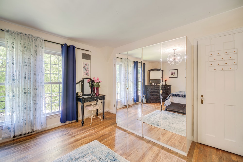 9 Mi to Cleveland: Home Near Hospitals & Colleges