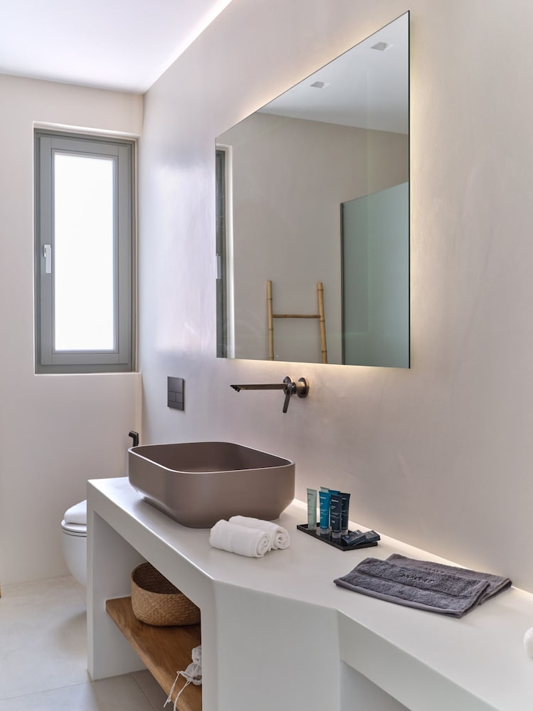 Luxury Villa Serenely