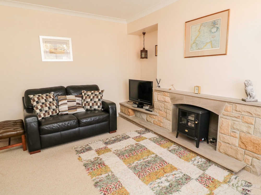 Lyndhurst Cottage view 4