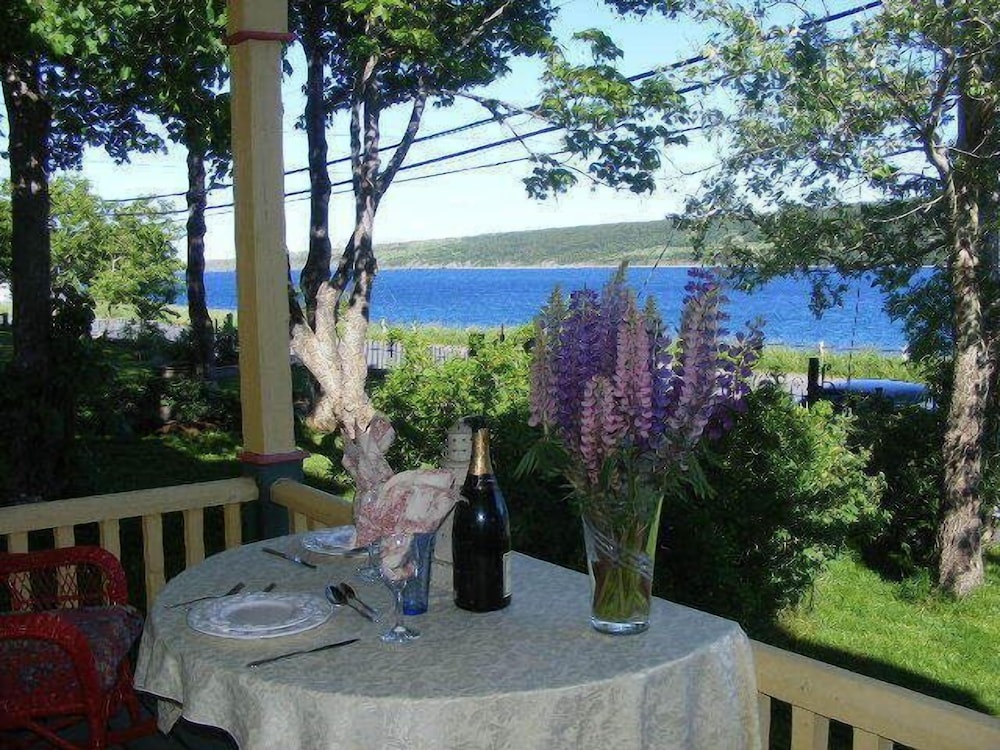 Rothesay House Heritage Inn B&B