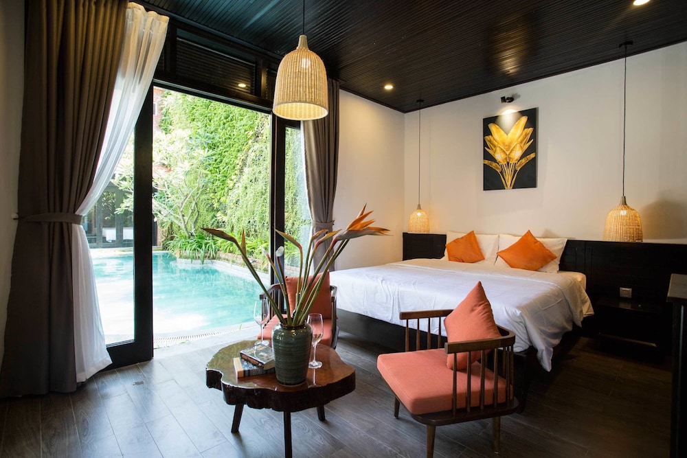 Mai Villa & Apartment view 3