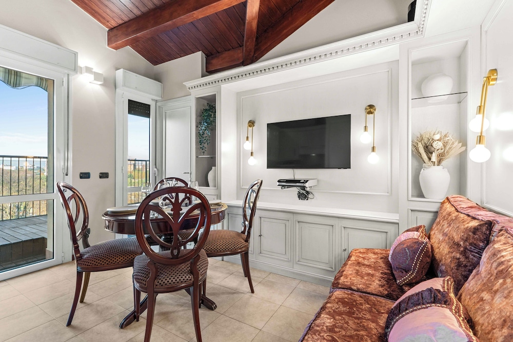 Stylish Penthouse in Sesto San Giovanni