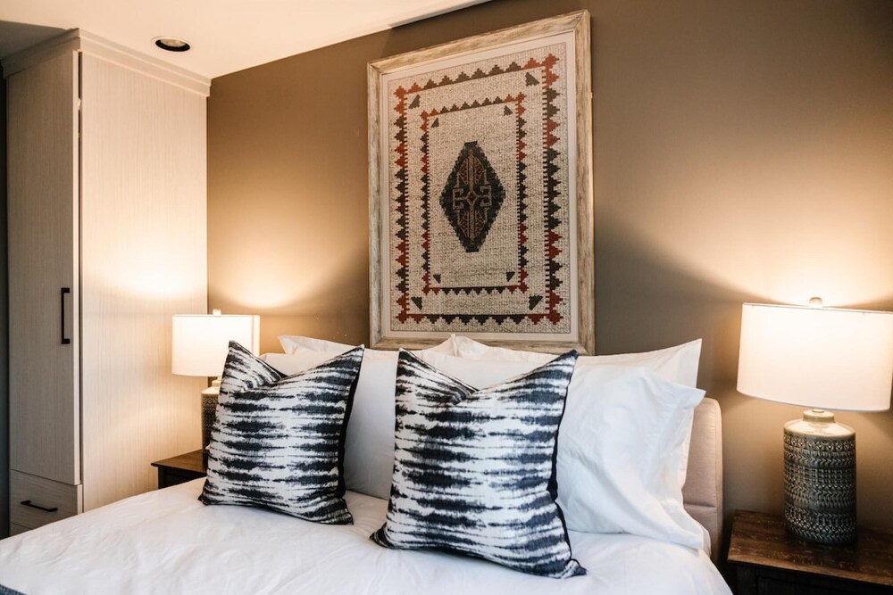 Dt Hot Tub Sauna Huge Yard - Image 5