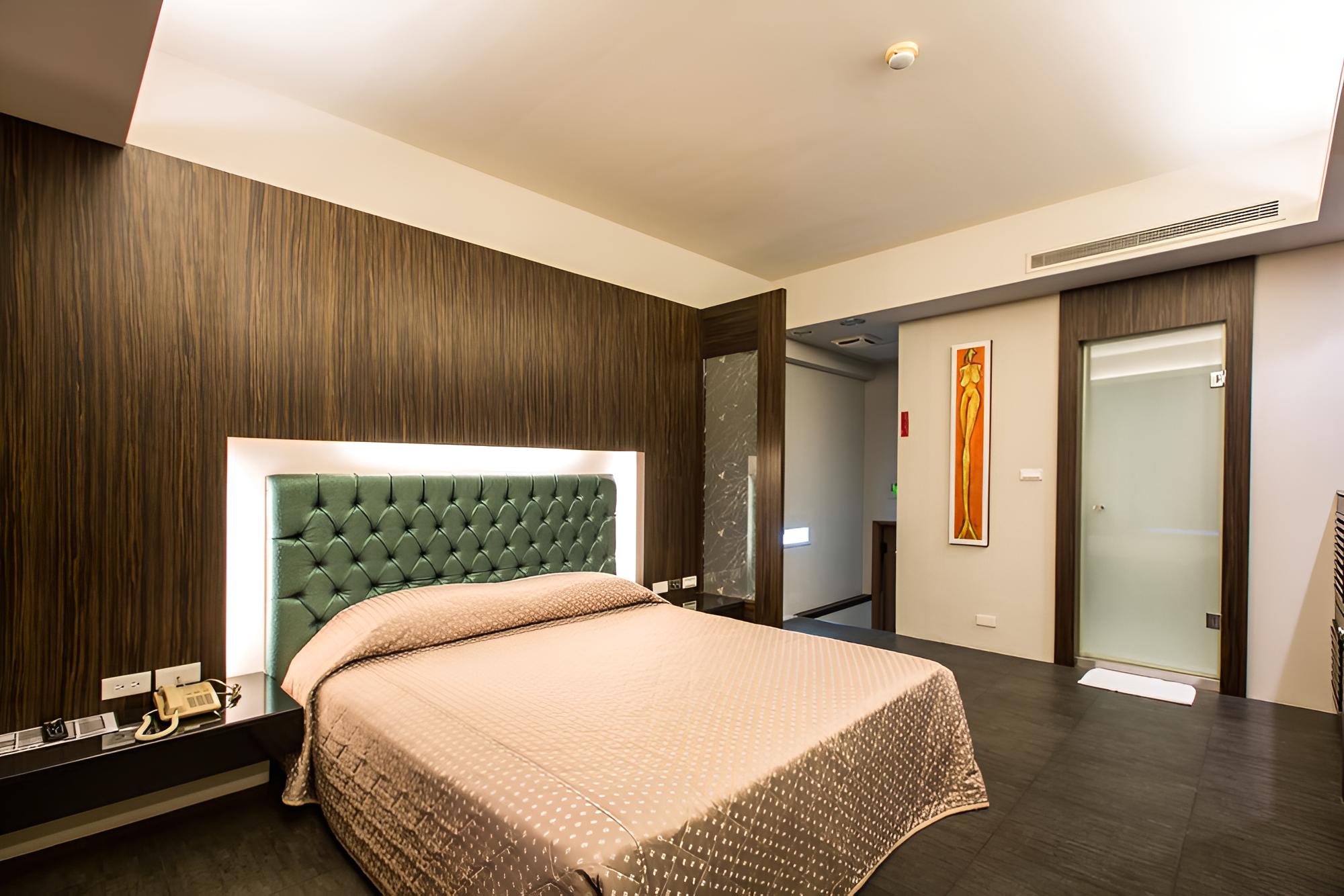 Yung Hwa Chun Hotel