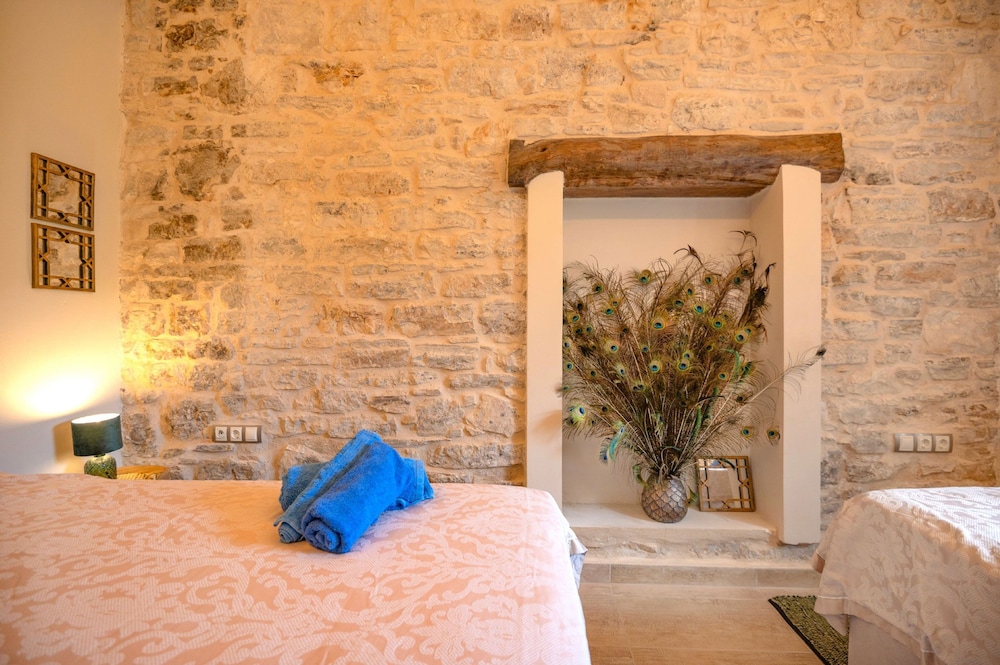Bee Tree Villa in Corfu