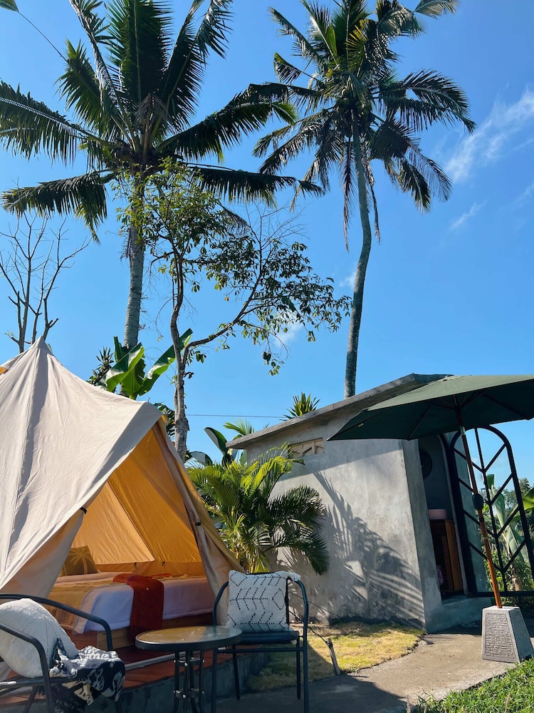 Kamanicamp