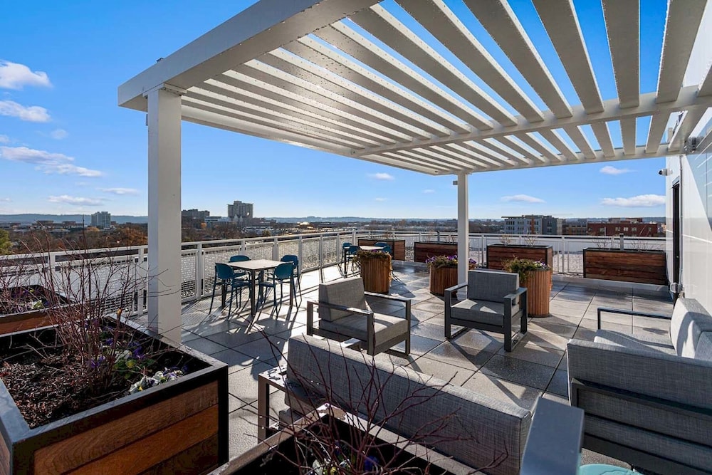 Landing Furnished Apartments - Alexandria