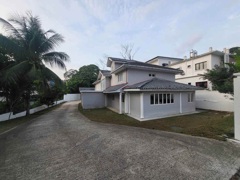 Luxury Tropical Bungalow in Damansara Golden Core