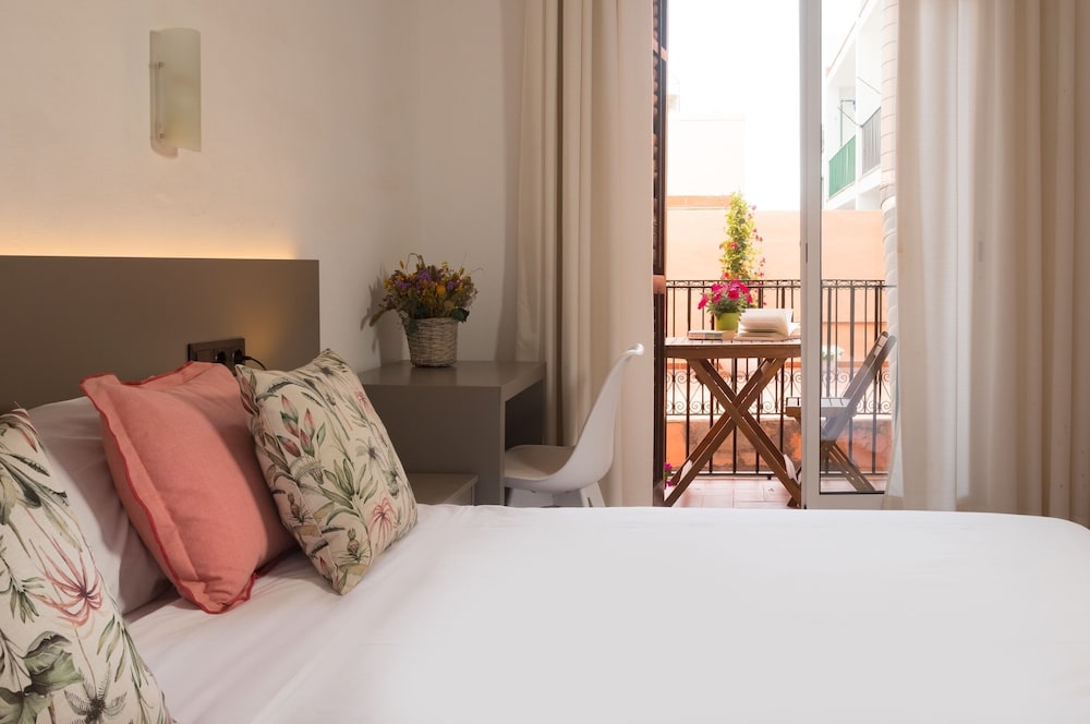 Antonios Hostal
