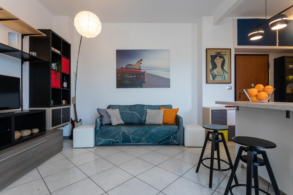Cigna 4 - Modern Apartment With Balcony view 3