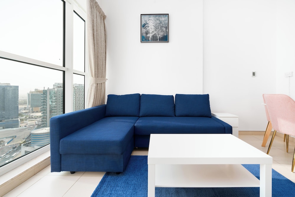 Lux BnB I Mayfair Tower I Sky line Views