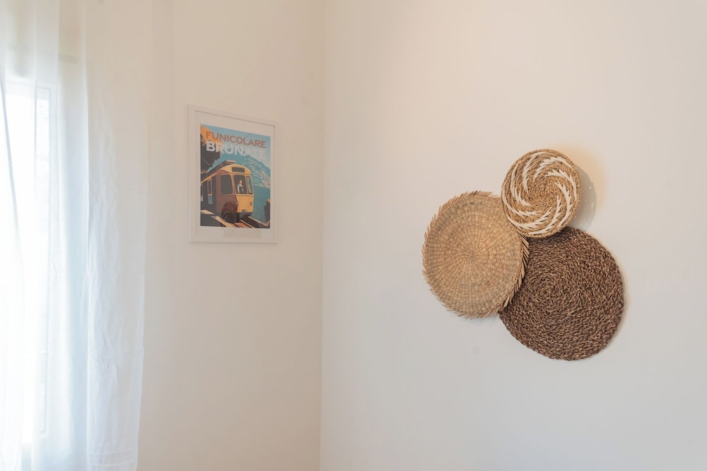 Linda Apartments by Rent all Como