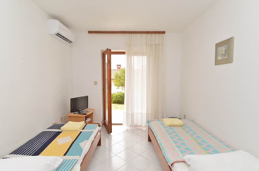 Apartment Josip 828