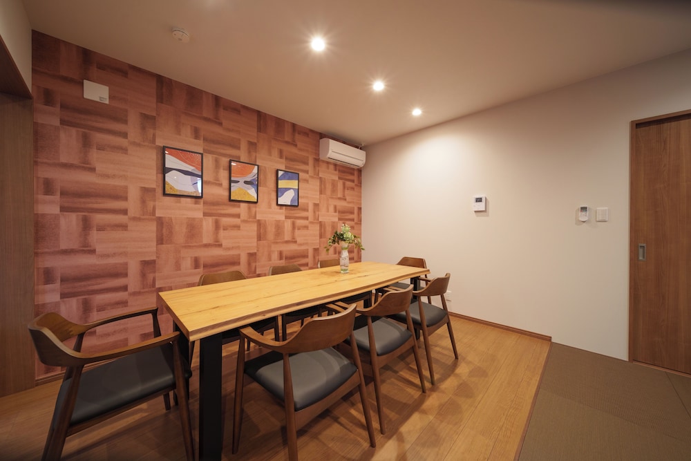meeting & event spaces