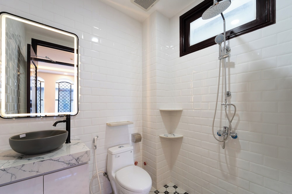 Nguyen Le Home