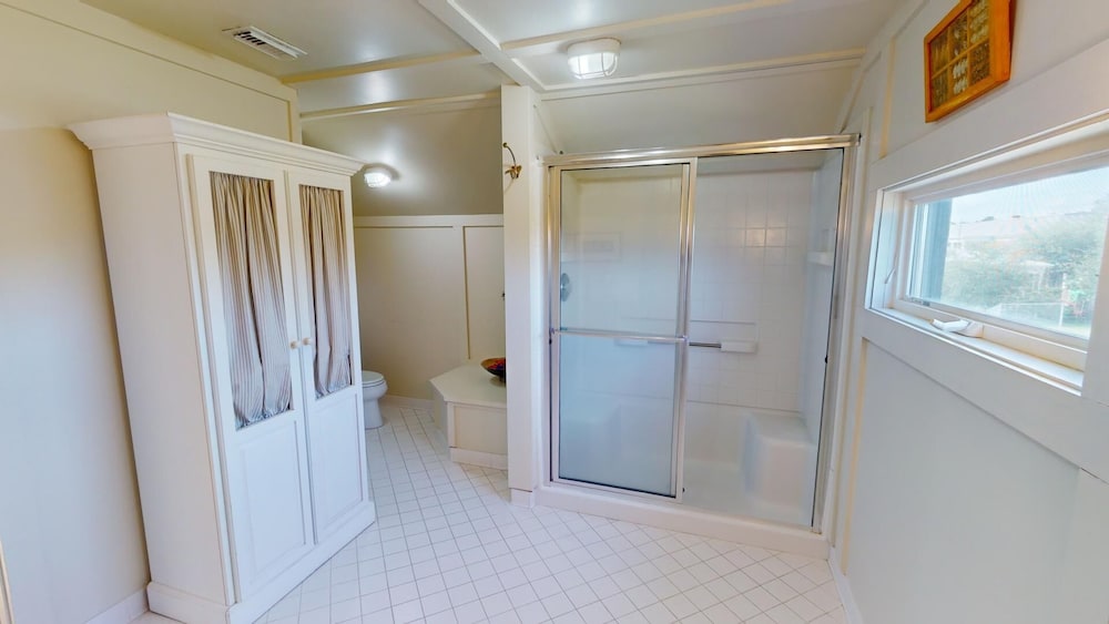 Lollipop II by Tybee Vacation Rentals