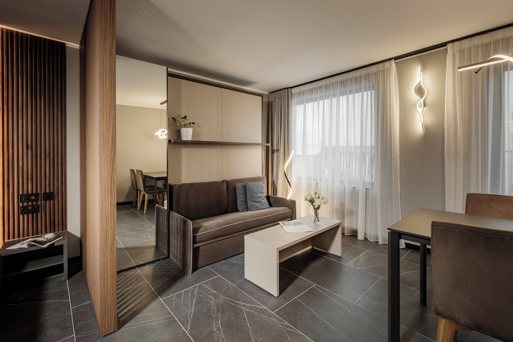 Isabella Suites