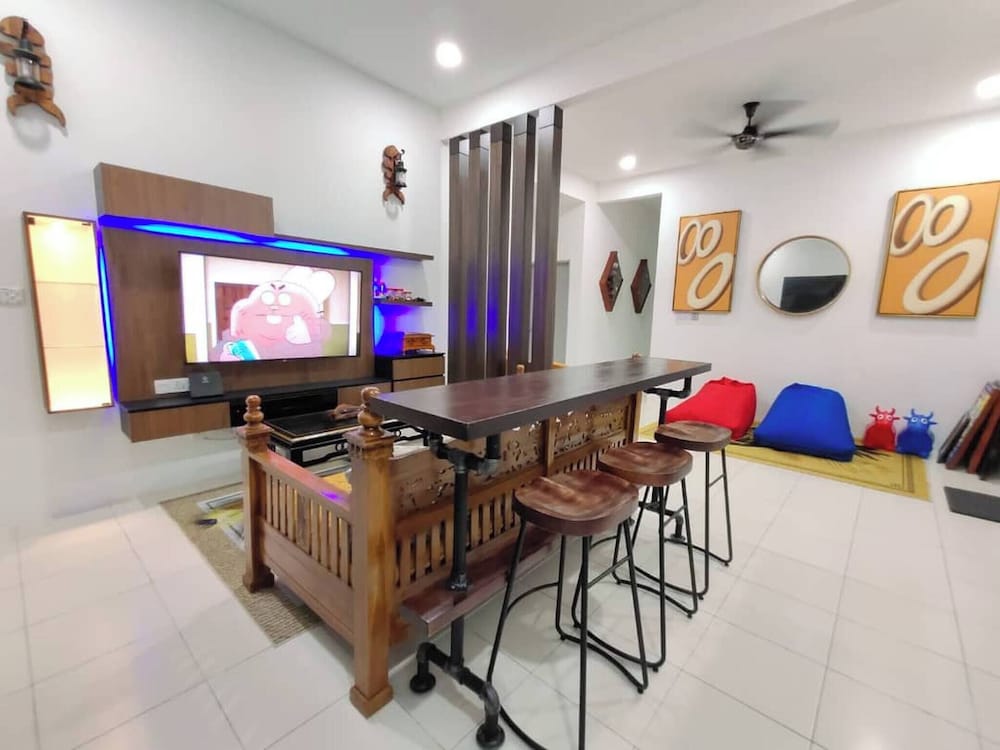 Nur Hartamas Homestayportdickson