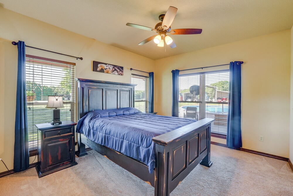 Neosho Home on 90 Acres w/ Private Pool & Fire Pit