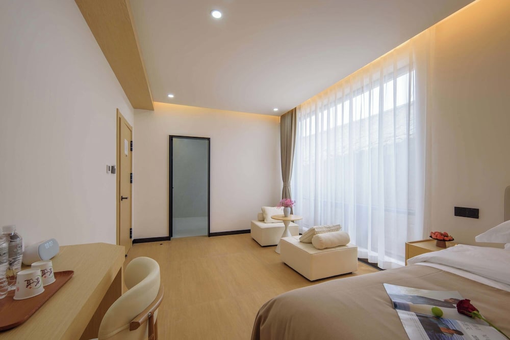Xuejian Homestay