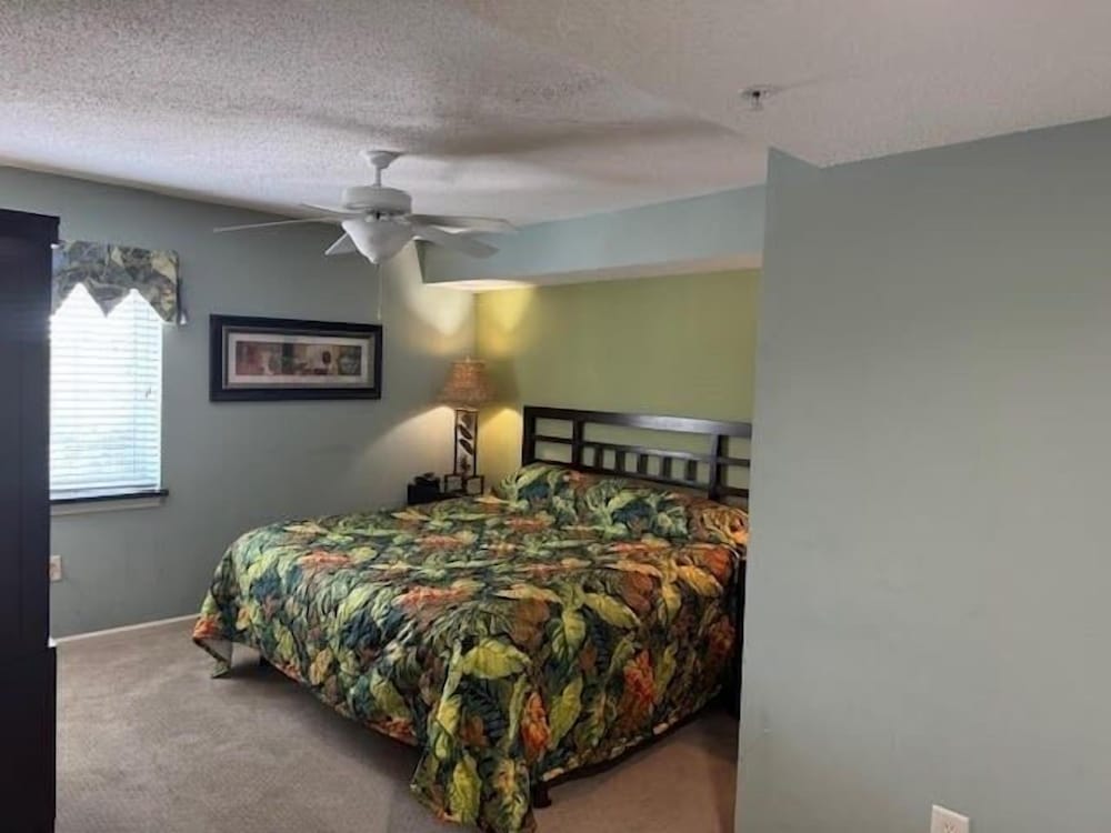 Yacht Club 2-601 3 Bedroom Condo