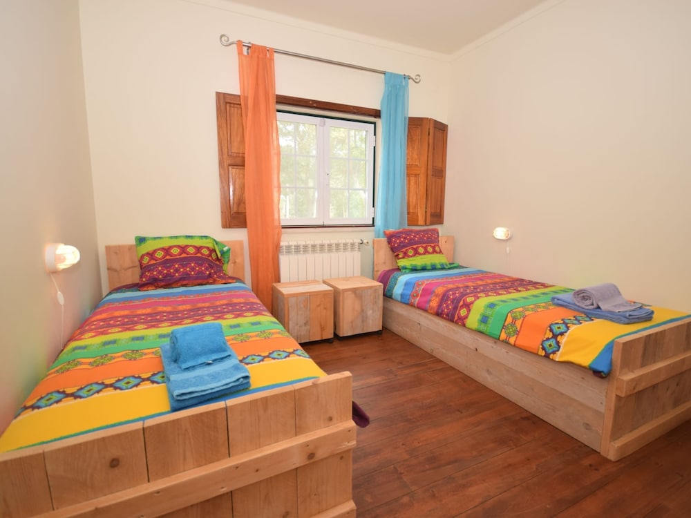Family Retreat With Pool; Caldas da Rainha