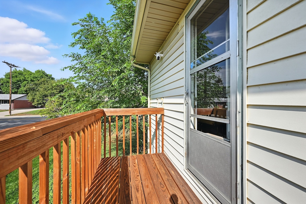 Family-friendly Arvada Getaway With Games Galore 4 Bedroom Home
