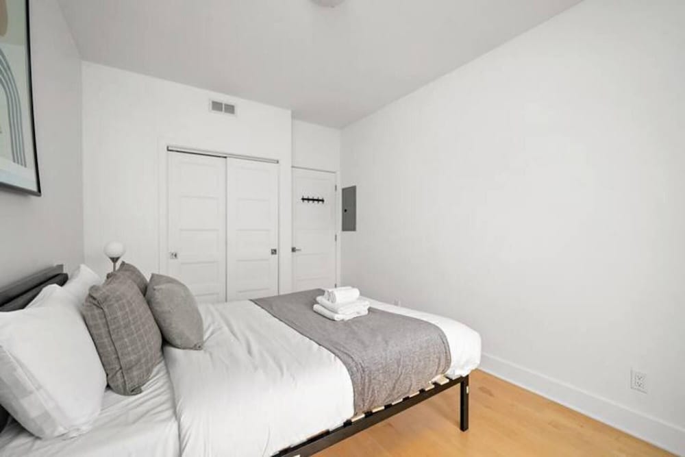 3 Bedroom Penthouse Great for Family Vacation - Image 4