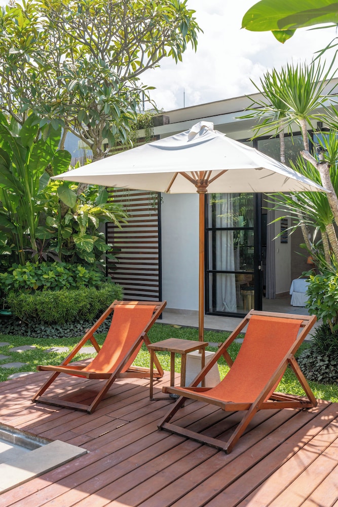 Canggu Beachside Villas - Villa Boa view 3