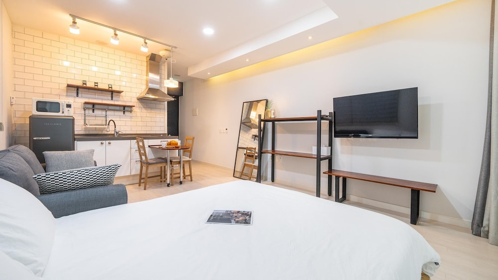 hotel room