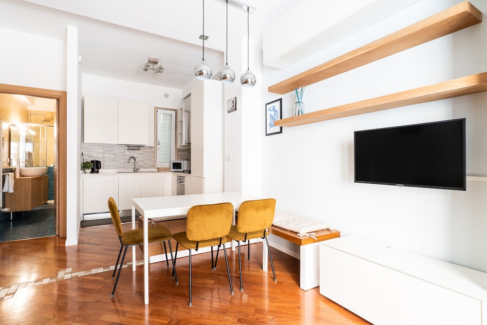 Levante 65 in Bari With 1 Bedrooms and 1 Bathrooms